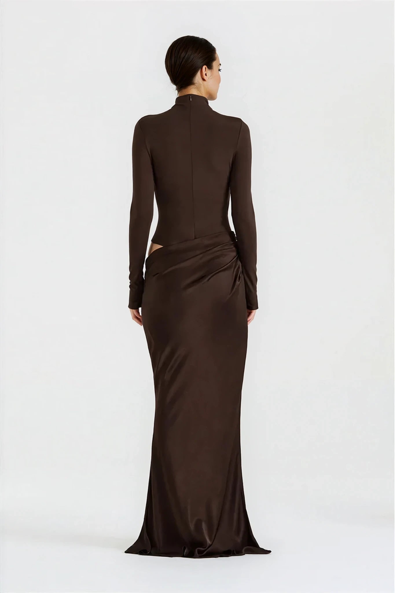 שמלה דגם אמיליה